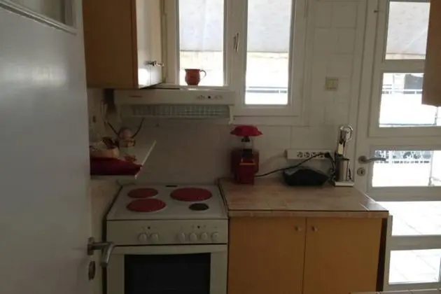 Apart Daire (Athens History Center 1min to Metro)