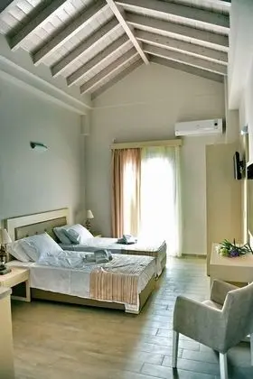 Basic Stüdyo, 2 Tek Kişilik Yatak, Mutfak, Avlu Manzaralı
