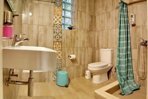 Basic Stüdyo, 2 Tek Kişilik Yatak, Mutfak, Avlu Manzaralı