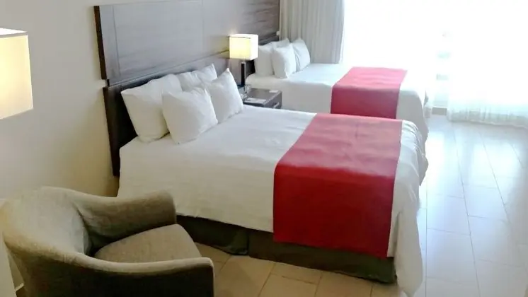 Deluxe Tek Büyük Yataklı Oda, 2 Çift Kişilik Yatak