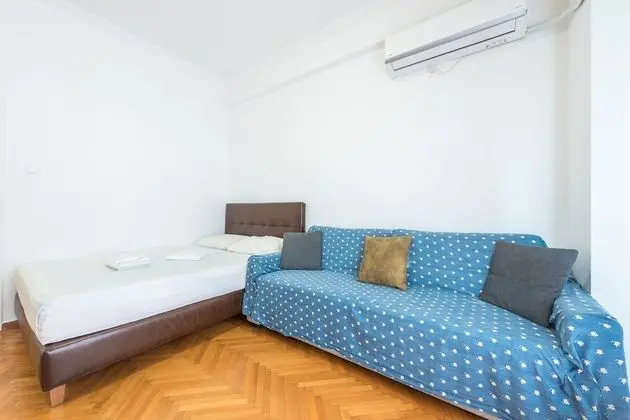 Apart Daire (Victoria Sun above Metro)