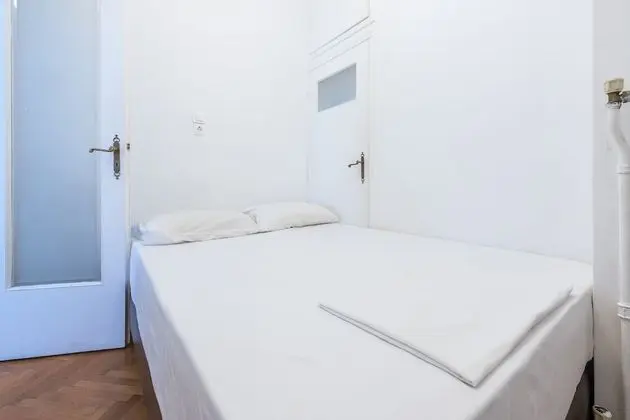 Apart Daire (Victoria Sun above Metro)