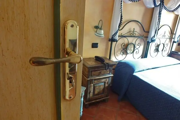 Tek Büyük Yataklı Oda