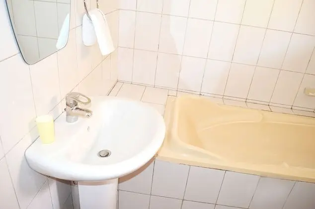 Tek Büyük Yataklı Oda, Bahçe Manzaralı
