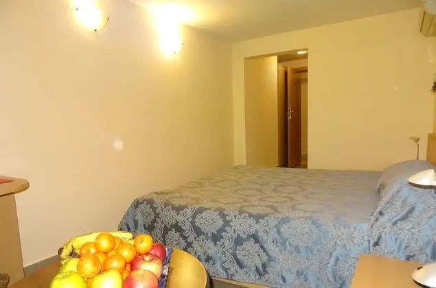 Ground floor Room (Without a Window)
