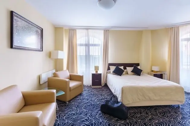 Junior Süit, 1 Çift Kişilik Yatak