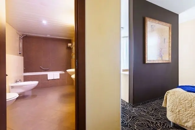 Junior Süit, 2 Tek Kişilik Yatak