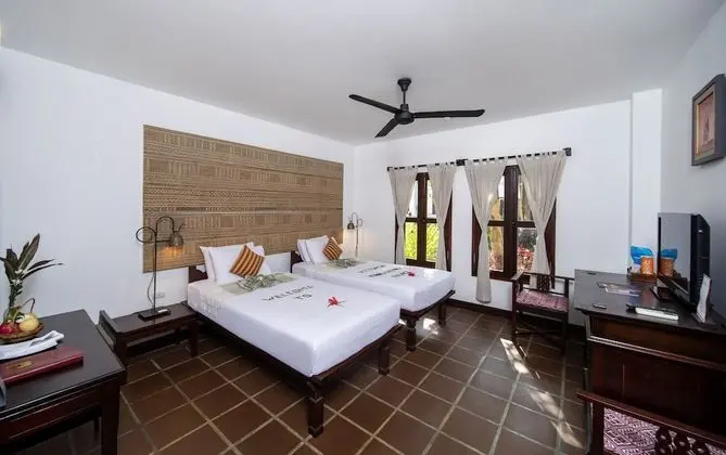 Palace Twin Room