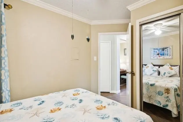 Daire, 1 Büyük (Queen) Boy Yatak ve Çekyat, Balkon, Plaj Manzaralı