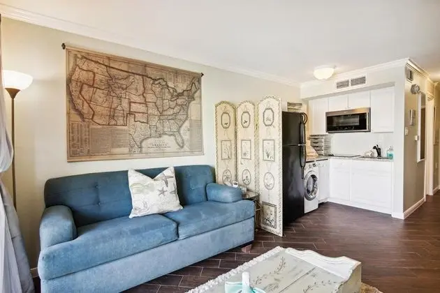 Daire, 1 Büyük (Queen) Boy Yatak ve Çekyat, Balkon, Plaj Manzaralı