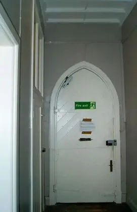 Apart Daire, 1 Büyük (Queen) Boy Yatak ve Çekyat