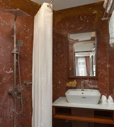 Deluxe Tek Büyük Yataklı Oda, 1 Çift Kişilik Yatak