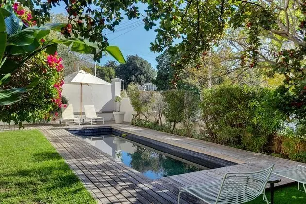 Luxury Apart Daire, Havuz Manzaralı