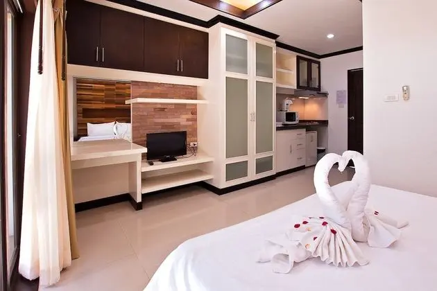 Studio Apartment