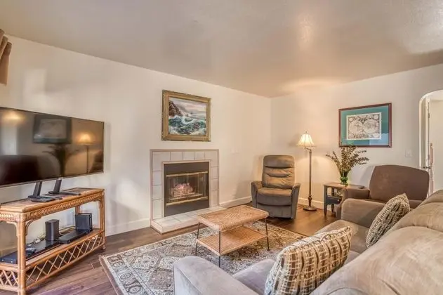 Ev, Birden Çok Yatak (Victorian By The Sea)