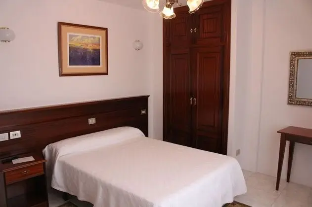 Tek Büyük veya İki Ayrı Yataklı Oda