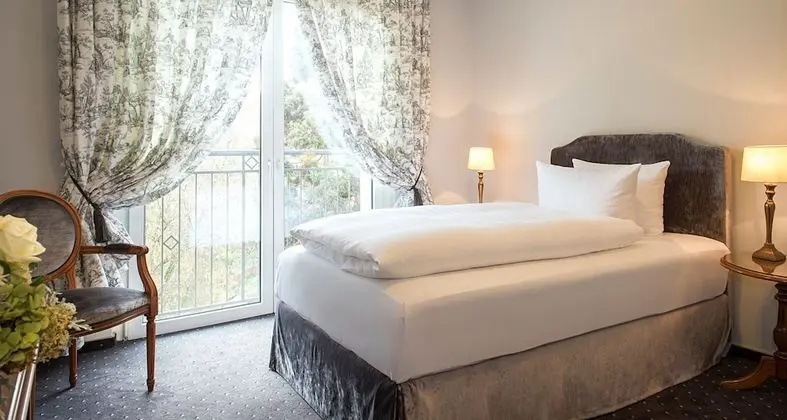 Deluxe İki Ayrı Yataklı Oda, Park Manzaralı, Bahçeli