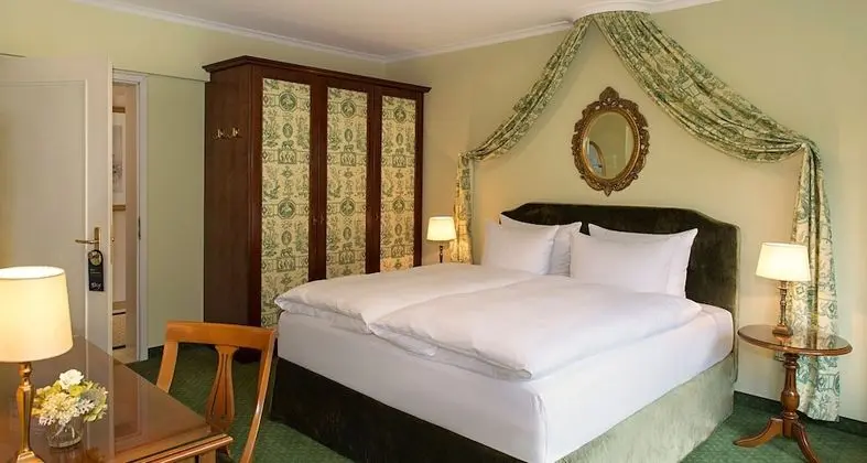 Deluxe Tek Büyük Yataklı Oda, Tepe Manzaralı