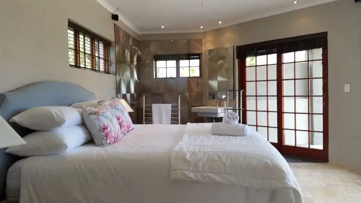 Deluxe Family Room with sea view (6)