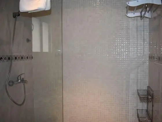 Apart Daire, 5 Yatak Odası