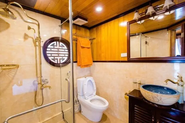 Deluxe Tek Büyük veya İki Ayrı Yataklı Oda, Deniz Manzaralı