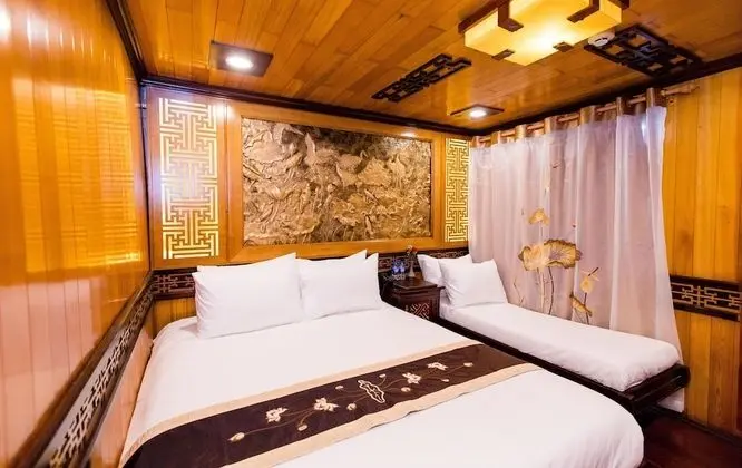 Deluxe Üç Kişilik Oda, Deniz Manzaralı