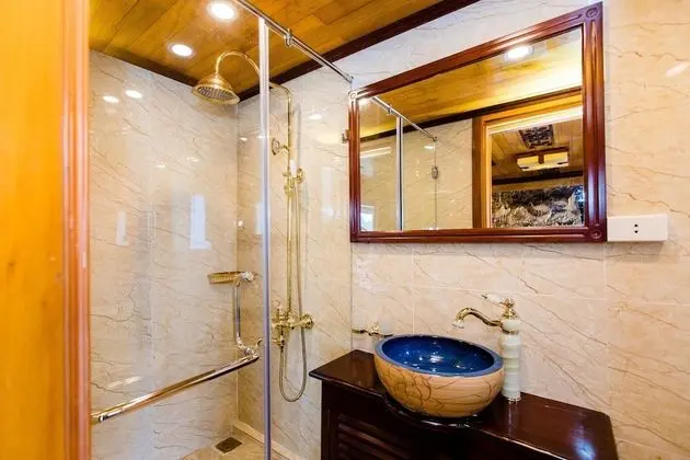 Deluxe Üç Kişilik Oda, Deniz Manzaralı