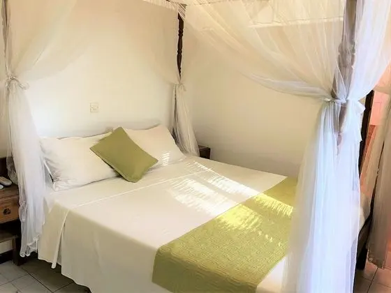 Family Tek Büyük Yataklı Oda