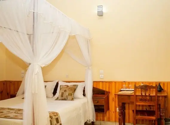 Superior Tek Büyük Yataklı Oda