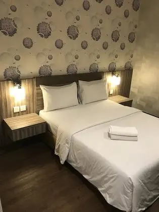 Standard Tek Büyük Yataklı Oda