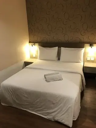 Standard Tek Büyük Yataklı Oda
