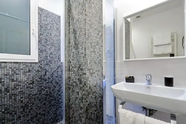 Executive Tek Büyük veya İki Ayrı Yataklı Oda, Avlu Manzaralı