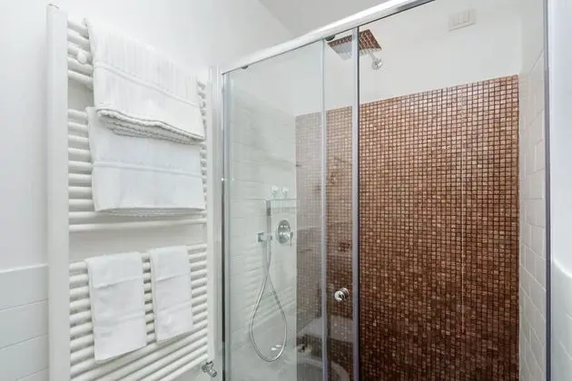 Superior Tek Büyük Yataklı Oda, Şehir Manzaralı