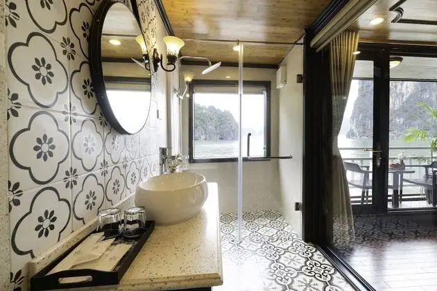 Deluxe Tek Büyük veya İki Ayrı Yataklı Oda, Balkon