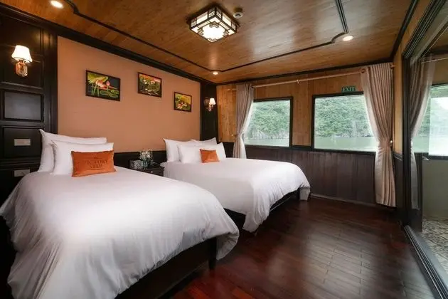 Deluxe Üç Kişilik Oda, Deniz Manzaralı