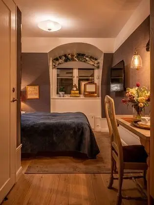 Captain's Small Double Room