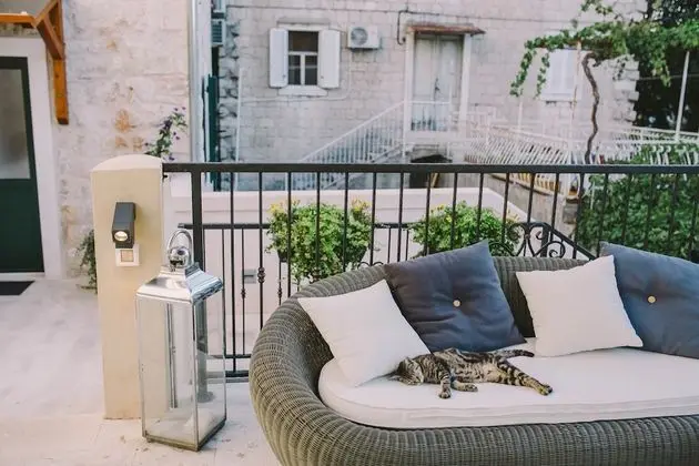 Deluxe double room, City view (2nd floor)