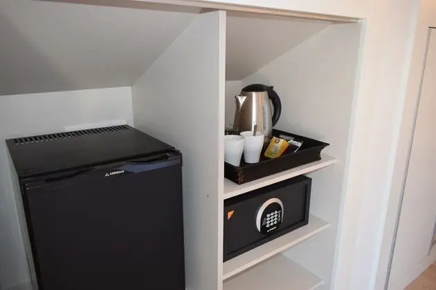 Tek Büyük Yataklı Oda (Attic)
