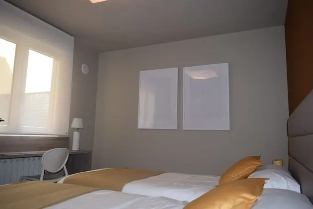 Family Oda, Avlu Manzaralı