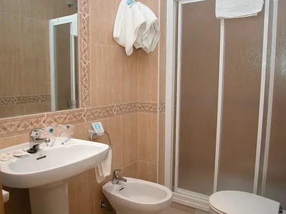 Tek Büyük Yataklı Oda, Teras, Deniz Manzaralı