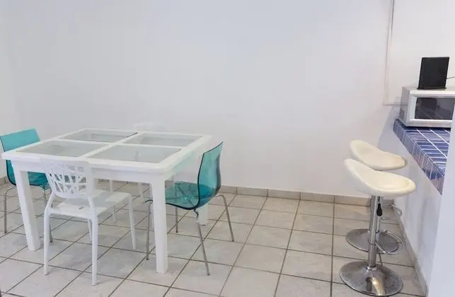 One Bedroom Apartment