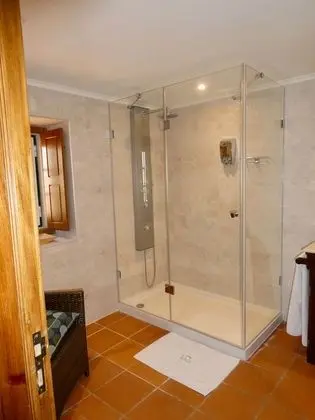 Panoramic Tek Büyük veya İki Ayrı Yataklı Oda