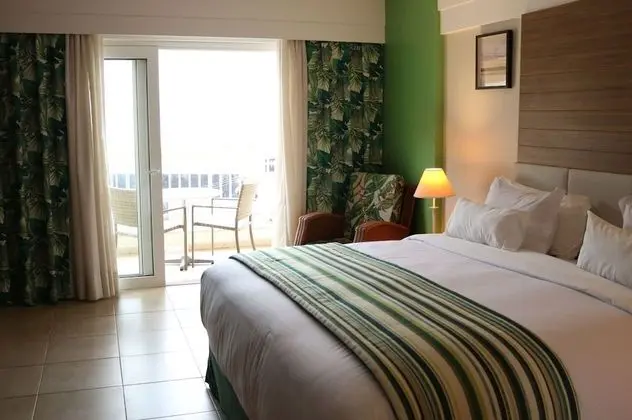 Deluxe Tek Büyük Yataklı Oda, Birden Çok Yatak Odası, Kısmi Deniz Manzarası