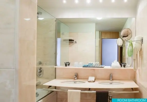 Premium Tek Büyük Yataklı Oda, Okyanus Manzaralı (2 Adults)