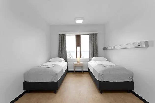 Basic Tek Büyük Yataklı Oda