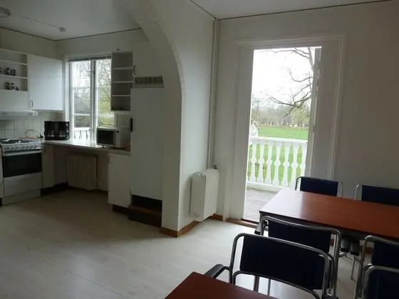 Tek Büyük Yataklı Oda, Balkon, Bahçe Manzaralı