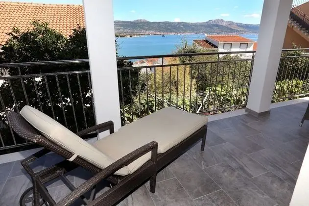 Apart Daire (Vidosava - 100m from sea - A3(4))