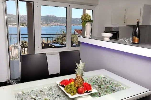 Apart Daire (Vidosava - 100m from sea - A3(4))