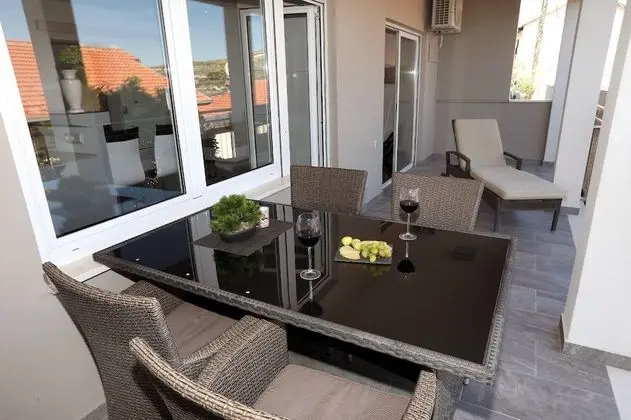 Apart Daire (Vidosava - 100m from sea - A3(4))
