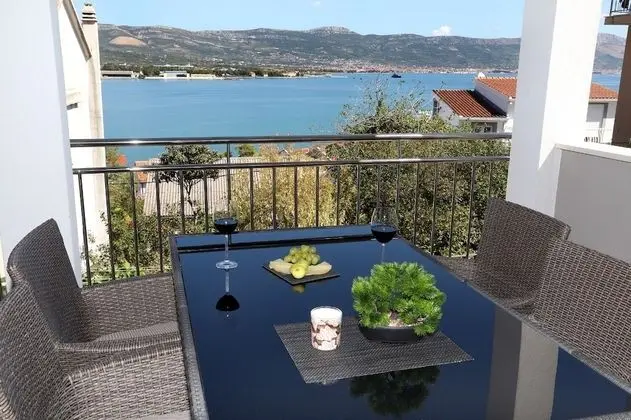 Apart Daire (Vidosava - 100m from sea - A3(4))